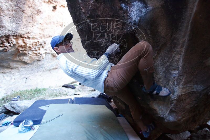 Bouldering in Hueco Tanks on 01/20/2019 with Blue Lizard Climbing and Yoga
Filename: SRM_20190120_1302080.jpg
Aperture: f/2.8
Shutter Speed: 1/100
Body: Canon EOS-1D Mark II
Lens: Canon EF 16-35mm f/2.8 L