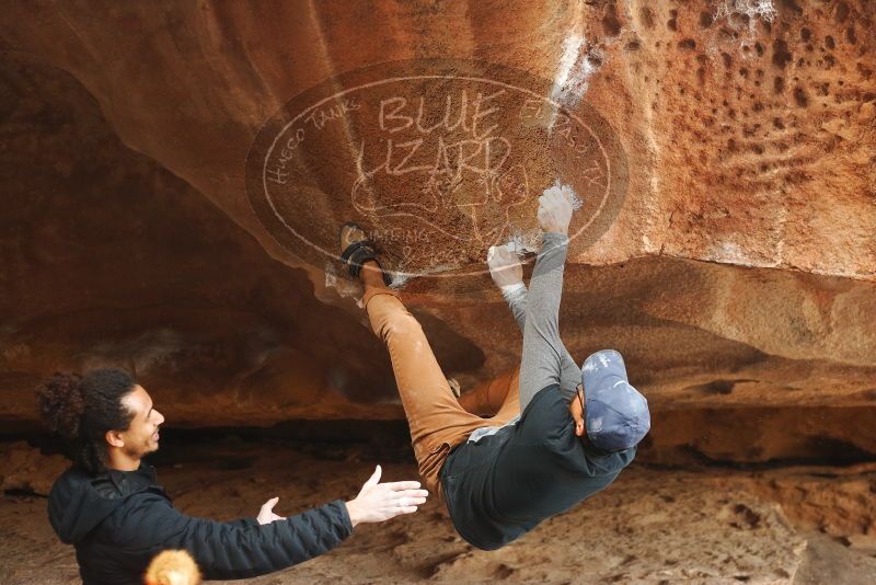 Bouldering in Hueco Tanks on 01/20/2019 with Blue Lizard Climbing and Yoga
Filename: SRM_20190120_1513590.jpg
Aperture: f/3.2
Shutter Speed: 1/250
Body: Canon EOS-1D Mark II
Lens: Canon EF 50mm f/1.8 II