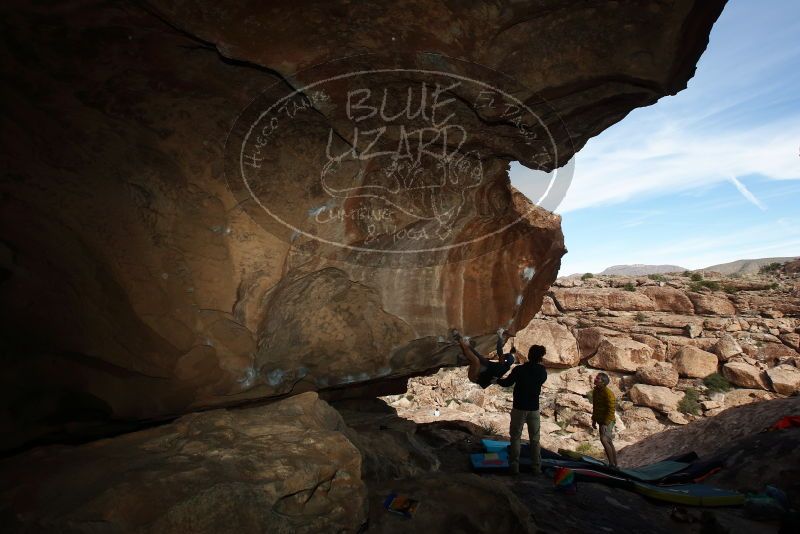 Bouldering in Hueco Tanks on 01/20/2019 with Blue Lizard Climbing and Yoga
Filename: SRM_20190120_1517470.jpg
Aperture: f/6.3
Shutter Speed: 1/250
Body: Canon EOS-1D Mark II
Lens: Canon EF 16-35mm f/2.8 L