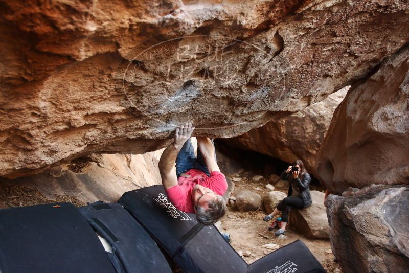Bouldering in Hueco Tanks on 01/21/2019 with Blue Lizard Climbing and Yoga
Filename: SRM_20190121_1259400.jpg
Aperture: f/3.2
Shutter Speed: 1/200
Body: Canon EOS-1D Mark II
Lens: Canon EF 16-35mm f/2.8 L
