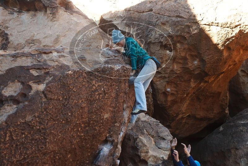 Bouldering in Hueco Tanks on 01/26/2019 with Blue Lizard Climbing and Yoga
Filename: SRM_20190126_1032350.jpg
Aperture: f/5.0
Shutter Speed: 1/250
Body: Canon EOS-1D Mark II
Lens: Canon EF 50mm f/1.8 II