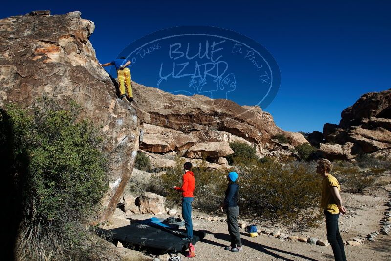 Bouldering in Hueco Tanks on 01/26/2019 with Blue Lizard Climbing and Yoga

Filename: SRM_20190126_1042450.jpg
Aperture: f/5.6
Shutter Speed: 1/250
Body: Canon EOS-1D Mark II
Lens: Canon EF 16-35mm f/2.8 L