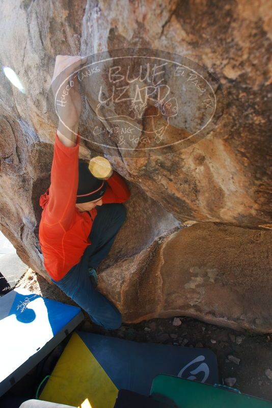 Bouldering in Hueco Tanks on 01/26/2019 with Blue Lizard Climbing and Yoga

Filename: SRM_20190126_1112060.jpg
Aperture: f/6.3
Shutter Speed: 1/250
Body: Canon EOS-1D Mark II
Lens: Canon EF 16-35mm f/2.8 L