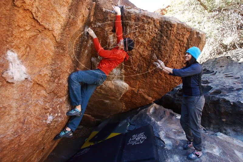 Bouldering in Hueco Tanks on 01/26/2019 with Blue Lizard Climbing and Yoga

Filename: SRM_20190126_1136200.jpg
Aperture: f/4.0
Shutter Speed: 1/250
Body: Canon EOS-1D Mark II
Lens: Canon EF 16-35mm f/2.8 L