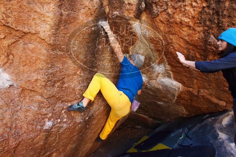 Bouldering in Hueco Tanks on 01/26/2019 with Blue Lizard Climbing and Yoga

Filename: SRM_20190126_1144440.jpg
Aperture: f/5.6
Shutter Speed: 1/200
Body: Canon EOS-1D Mark II
Lens: Canon EF 16-35mm f/2.8 L