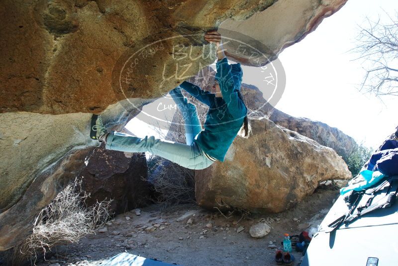 Bouldering in Hueco Tanks on 01/26/2019 with Blue Lizard Climbing and Yoga
Filename: SRM_20190126_1344530.jpg
Aperture: f/6.3
Shutter Speed: 1/250
Body: Canon EOS-1D Mark II
Lens: Canon EF 16-35mm f/2.8 L