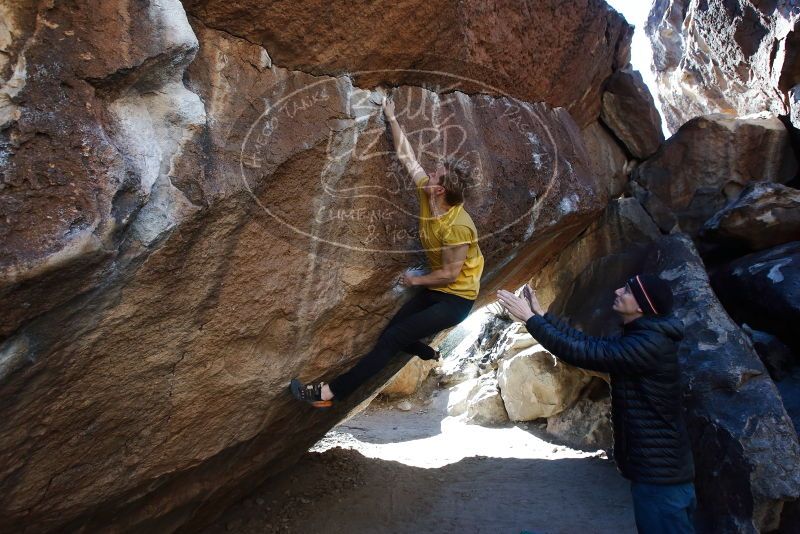 Bouldering in Hueco Tanks on 01/26/2019 with Blue Lizard Climbing and Yoga

Filename: SRM_20190126_1425590.jpg
Aperture: f/5.0
Shutter Speed: 1/250
Body: Canon EOS-1D Mark II
Lens: Canon EF 16-35mm f/2.8 L