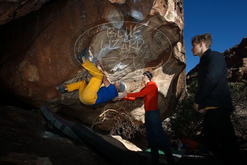 Bouldering in Hueco Tanks on 01/26/2019 with Blue Lizard Climbing and Yoga
Filename: SRM_20190126_1608410.jpg
Aperture: f/6.3
Shutter Speed: 1/250
Body: Canon EOS-1D Mark II
Lens: Canon EF 16-35mm f/2.8 L