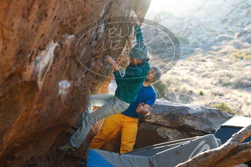 Bouldering in Hueco Tanks on 01/26/2019 with Blue Lizard Climbing and Yoga
Filename: SRM_20190126_1759150.jpg
Aperture: f/3.5
Shutter Speed: 1/250
Body: Canon EOS-1D Mark II
Lens: Canon EF 50mm f/1.8 II