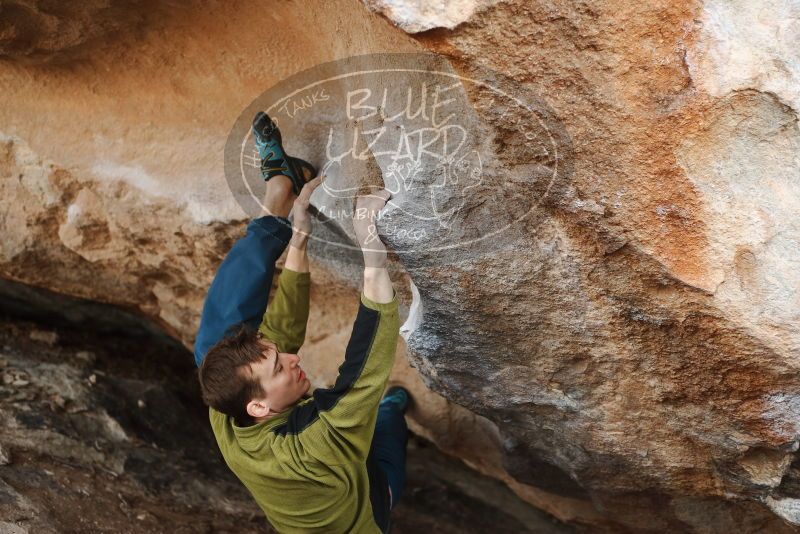 Bouldering in Hueco Tanks on 01/27/2019 with Blue Lizard Climbing and Yoga
Filename: SRM_20190127_1359220.jpg
Aperture: f/2.8
Shutter Speed: 1/320
Body: Canon EOS-1D Mark II
Lens: Canon EF 50mm f/1.8 II
