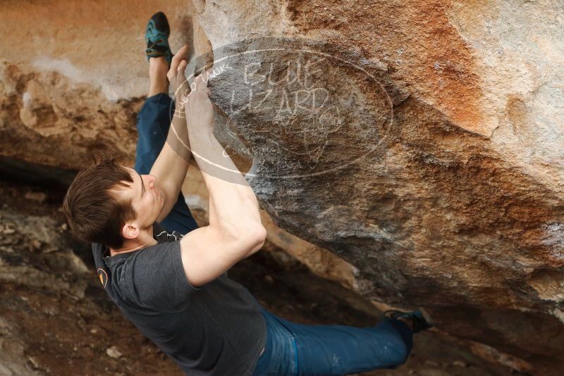 Bouldering in Hueco Tanks on 01/27/2019 with Blue Lizard Climbing and Yoga
Filename: SRM_20190127_1415170.jpg
Aperture: f/4.0
Shutter Speed: 1/640
Body: Canon EOS-1D Mark II
Lens: Canon EF 50mm f/1.8 II