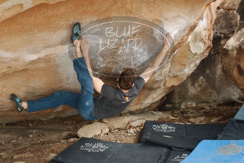 Bouldering in Hueco Tanks on 01/27/2019 with Blue Lizard Climbing and Yoga
Filename: SRM_20190127_1422281.jpg
Aperture: f/4.0
Shutter Speed: 1/500
Body: Canon EOS-1D Mark II
Lens: Canon EF 50mm f/1.8 II