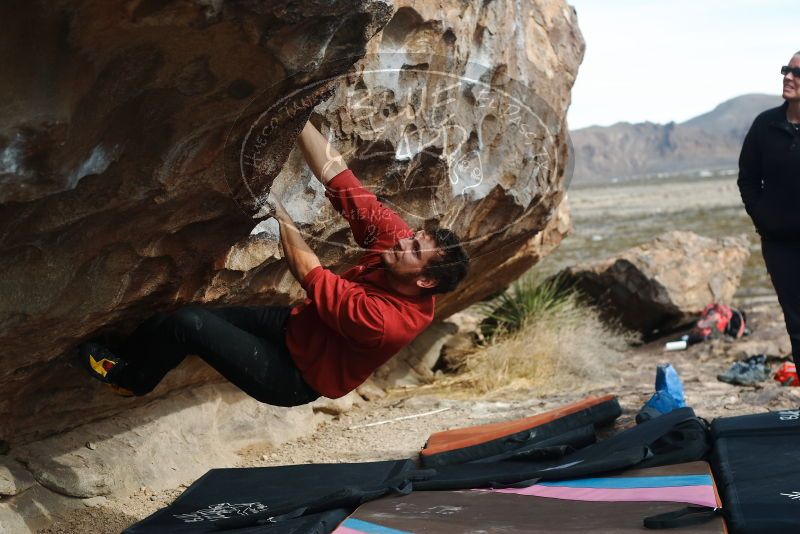Bouldering in Hueco Tanks on 02/03/2019 with Blue Lizard Climbing and Yoga
Filename: SRM_20190203_1124340.jpg
Aperture: f/4.0
Shutter Speed: 1/500
Body: Canon EOS-1D Mark II
Lens: Canon EF 50mm f/1.8 II