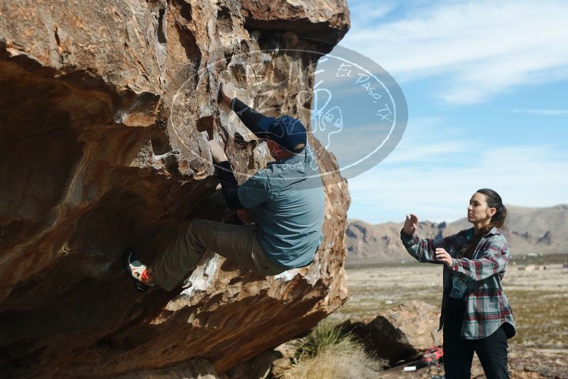 Bouldering in Hueco Tanks on 02/03/2019 with Blue Lizard Climbing and Yoga
Filename: SRM_20190203_1140590.jpg
Aperture: f/4.0
Shutter Speed: 1/1600
Body: Canon EOS-1D Mark II
Lens: Canon EF 50mm f/1.8 II