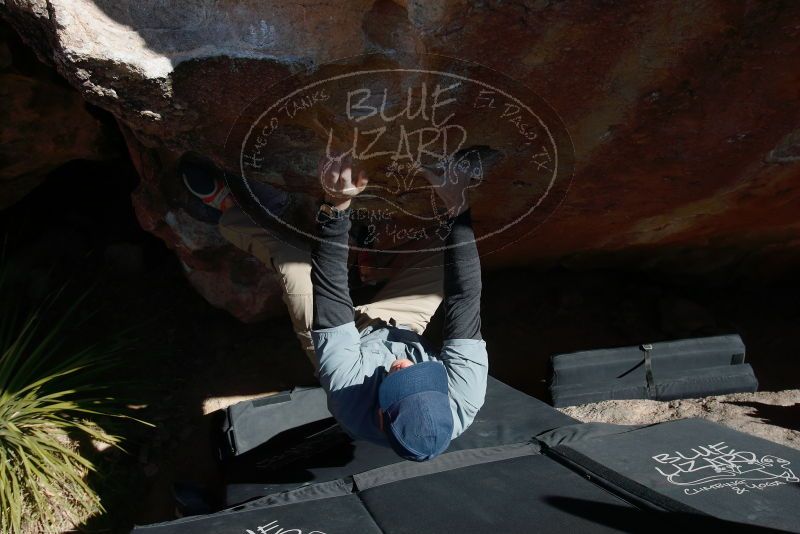 Bouldering in Hueco Tanks on 02/03/2019 with Blue Lizard Climbing and Yoga
Filename: SRM_20190203_1421430.jpg
Aperture: f/6.3
Shutter Speed: 1/250
Body: Canon EOS-1D Mark II
Lens: Canon EF 16-35mm f/2.8 L