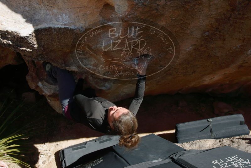 Bouldering in Hueco Tanks on 02/03/2019 with Blue Lizard Climbing and Yoga
Filename: SRM_20190203_1427290.jpg
Aperture: f/5.6
Shutter Speed: 1/250
Body: Canon EOS-1D Mark II
Lens: Canon EF 16-35mm f/2.8 L