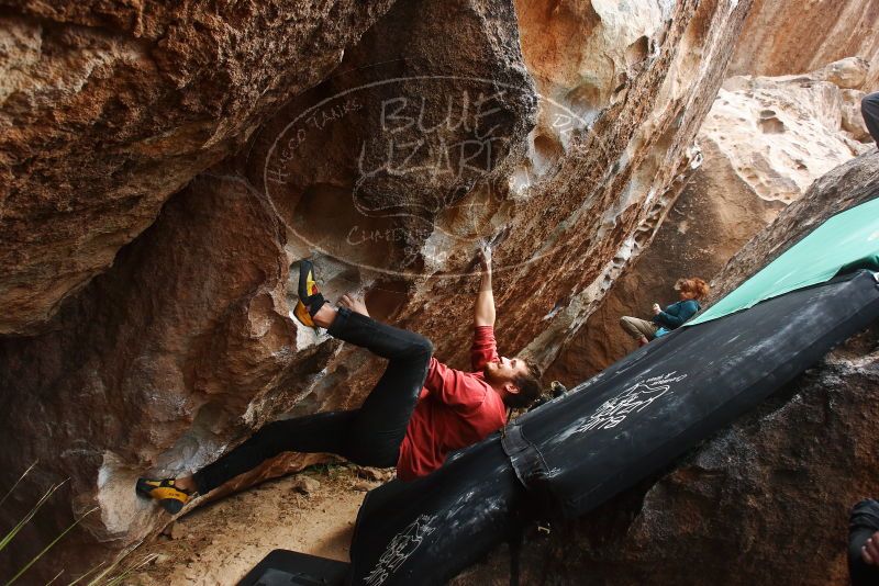 Bouldering in Hueco Tanks on 02/03/2019 with Blue Lizard Climbing and Yoga
Filename: SRM_20190203_1446140.jpg
Aperture: f/5.6
Shutter Speed: 1/250
Body: Canon EOS-1D Mark II
Lens: Canon EF 16-35mm f/2.8 L