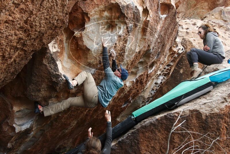 Bouldering in Hueco Tanks on 02/03/2019 with Blue Lizard Climbing and Yoga
Filename: SRM_20190203_1448390.jpg
Aperture: f/5.6
Shutter Speed: 1/320
Body: Canon EOS-1D Mark II
Lens: Canon EF 16-35mm f/2.8 L