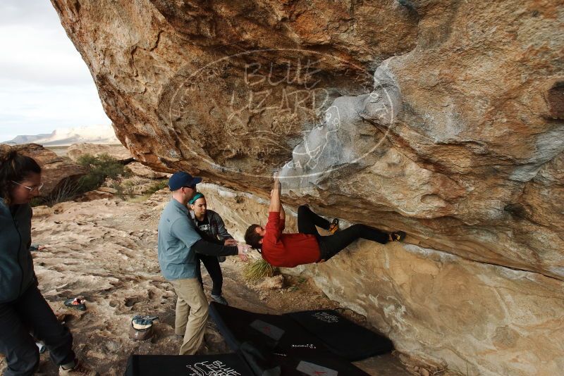 Bouldering in Hueco Tanks on 02/03/2019 with Blue Lizard Climbing and Yoga
Filename: SRM_20190203_1744120.jpg
Aperture: f/5.6
Shutter Speed: 1/500
Body: Canon EOS-1D Mark II
Lens: Canon EF 16-35mm f/2.8 L