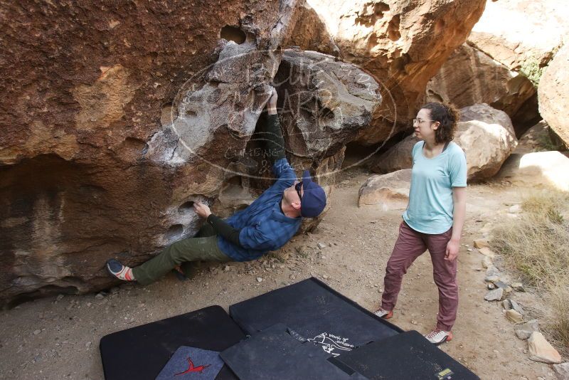 Bouldering in Hueco Tanks on 02/02/2019 with Blue Lizard Climbing and Yoga
Filename: SRM_20190202_1114410.jpg
Aperture: f/5.6
Shutter Speed: 1/320
Body: Canon EOS-1D Mark II
Lens: Canon EF 16-35mm f/2.8 L