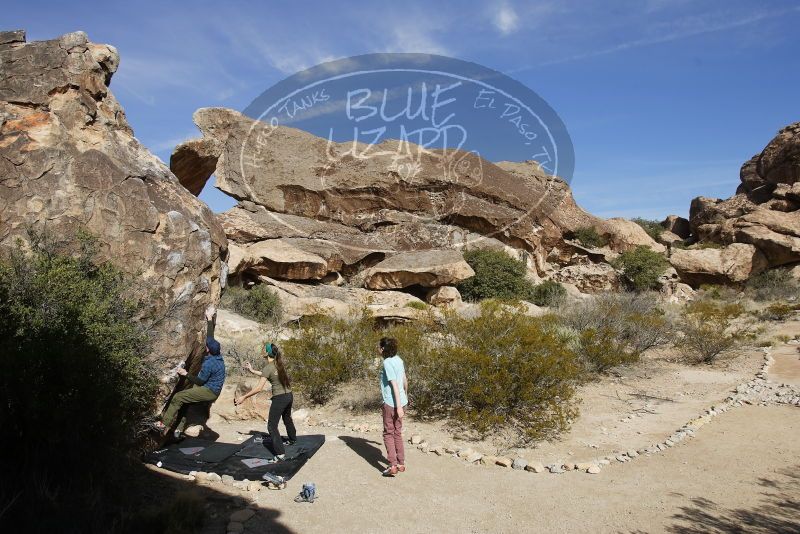 Bouldering in Hueco Tanks on 02/02/2019 with Blue Lizard Climbing and Yoga
Filename: SRM_20190202_1156200.jpg
Aperture: f/5.6
Shutter Speed: 1/800
Body: Canon EOS-1D Mark II
Lens: Canon EF 16-35mm f/2.8 L