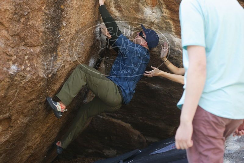 Bouldering in Hueco Tanks on 02/02/2019 with Blue Lizard Climbing and Yoga
Filename: SRM_20190202_1239330.jpg
Aperture: f/3.2
Shutter Speed: 1/250
Body: Canon EOS-1D Mark II
Lens: Canon EF 50mm f/1.8 II