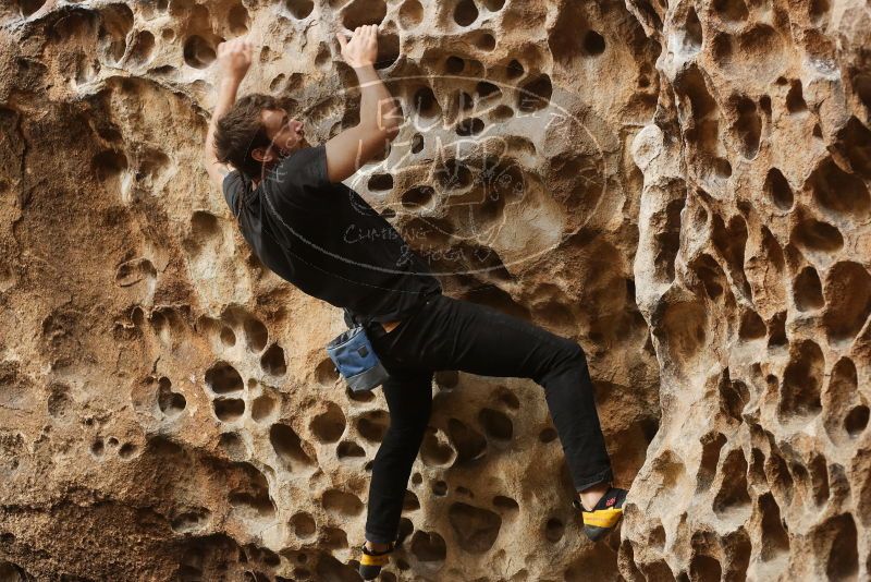 Bouldering in Hueco Tanks on 02/02/2019 with Blue Lizard Climbing and Yoga
Filename: SRM_20190202_1503190.jpg
Aperture: f/3.5
Shutter Speed: 1/160
Body: Canon EOS-1D Mark II
Lens: Canon EF 50mm f/1.8 II