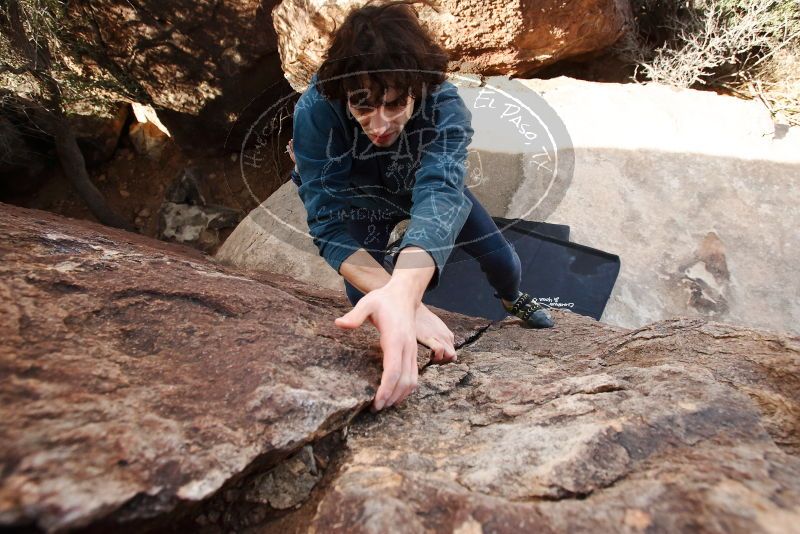 Bouldering in Hueco Tanks on 02/09/2019 with Blue Lizard Climbing and Yoga
Filename: SRM_20190209_1222220.jpg
Aperture: f/5.6
Shutter Speed: 1/160
Body: Canon EOS-1D Mark II
Lens: Canon EF 16-35mm f/2.8 L