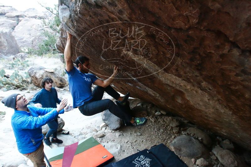 Bouldering in Hueco Tanks on 02/09/2019 with Blue Lizard Climbing and Yoga
Filename: SRM_20190209_1658230.jpg
Aperture: f/8.0
Shutter Speed: 1/250
Body: Canon EOS-1D Mark II
Lens: Canon EF 16-35mm f/2.8 L