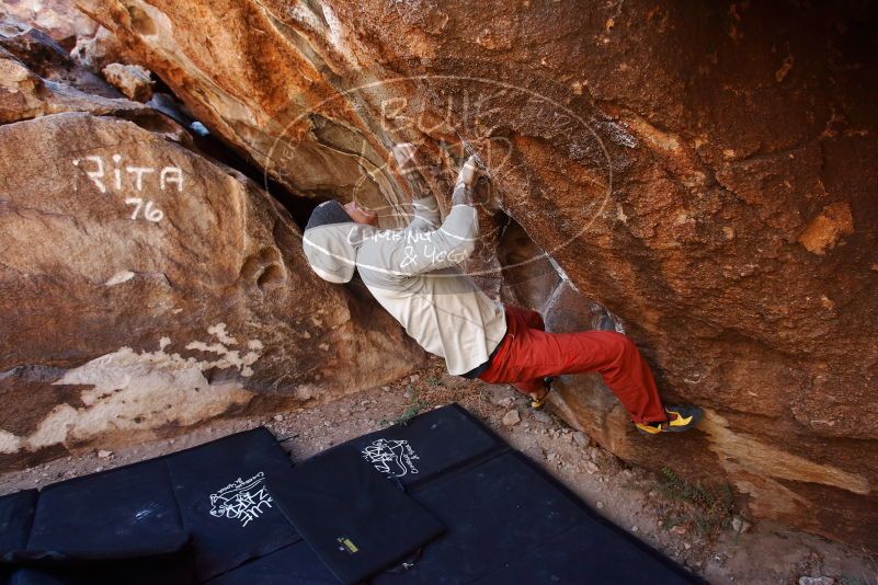 Bouldering in Hueco Tanks on 02/17/2019 with Blue Lizard Climbing and Yoga
Filename: SRM_20190217_1106400.jpg
Aperture: f/4.5
Shutter Speed: 1/250
Body: Canon EOS-1D Mark II
Lens: Canon EF 16-35mm f/2.8 L