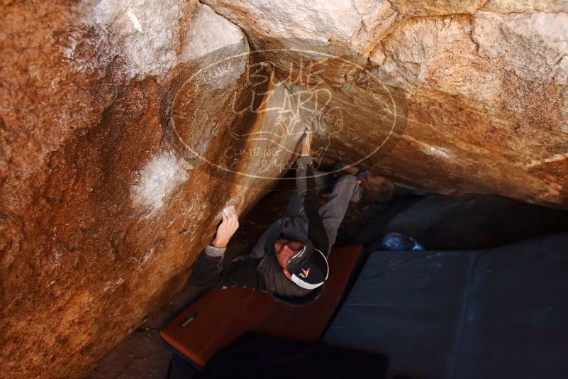 Bouldering in Hueco Tanks on 02/17/2019 with Blue Lizard Climbing and Yoga
Filename: SRM_20190217_1159250.jpg
Aperture: f/4.0
Shutter Speed: 1/250
Body: Canon EOS-1D Mark II
Lens: Canon EF 16-35mm f/2.8 L