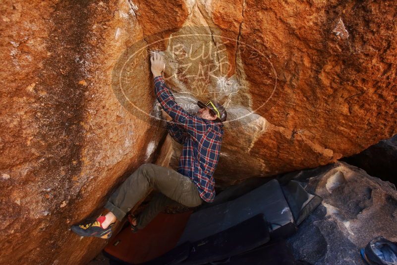 Bouldering in Hueco Tanks on 02/17/2019 with Blue Lizard Climbing and Yoga
Filename: SRM_20190217_1214340.jpg
Aperture: f/4.5
Shutter Speed: 1/400
Body: Canon EOS-1D Mark II
Lens: Canon EF 16-35mm f/2.8 L