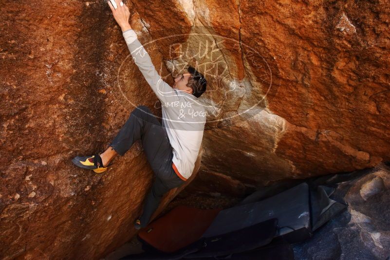 Bouldering in Hueco Tanks on 02/17/2019 with Blue Lizard Climbing and Yoga
Filename: SRM_20190217_1218020.jpg
Aperture: f/4.5
Shutter Speed: 1/500
Body: Canon EOS-1D Mark II
Lens: Canon EF 16-35mm f/2.8 L