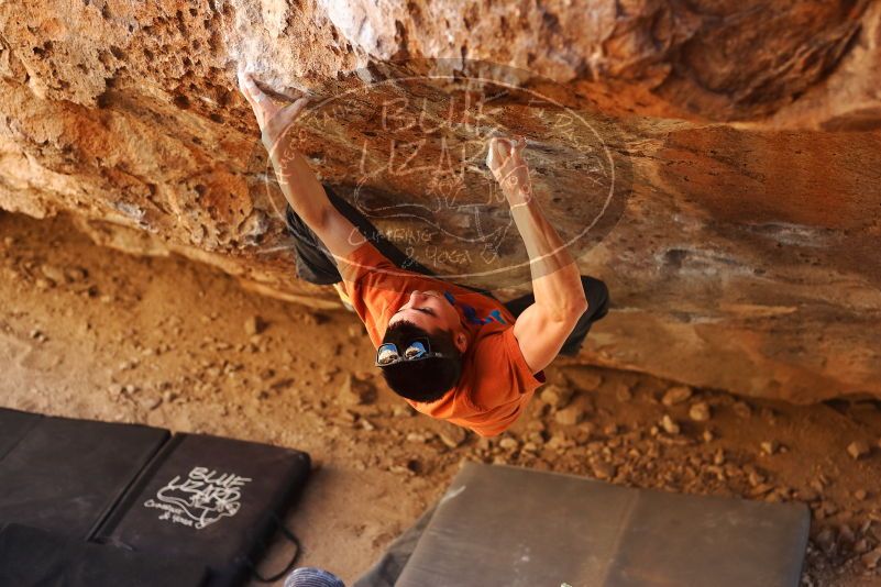 Bouldering in Hueco Tanks on 02/17/2019 with Blue Lizard Climbing and Yoga
Filename: SRM_20190217_1403080.jpg
Aperture: f/2.8
Shutter Speed: 1/250
Body: Canon EOS-1D Mark II
Lens: Canon EF 50mm f/1.8 II