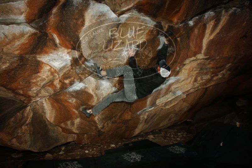 Bouldering in Hueco Tanks on 02/17/2019 with Blue Lizard Climbing and Yoga

Filename: SRM_20190217_1600200.jpg
Aperture: f/8.0
Shutter Speed: 1/250
Body: Canon EOS-1D Mark II
Lens: Canon EF 16-35mm f/2.8 L