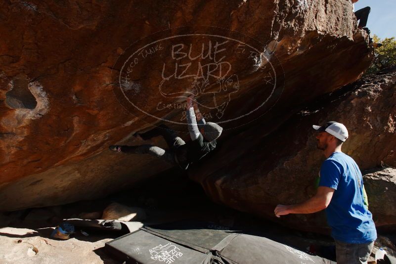 Bouldering in Hueco Tanks on 02/17/2019 with Blue Lizard Climbing and Yoga
Filename: SRM_20190217_1624300.jpg
Aperture: f/8.0
Shutter Speed: 1/250
Body: Canon EOS-1D Mark II
Lens: Canon EF 16-35mm f/2.8 L
