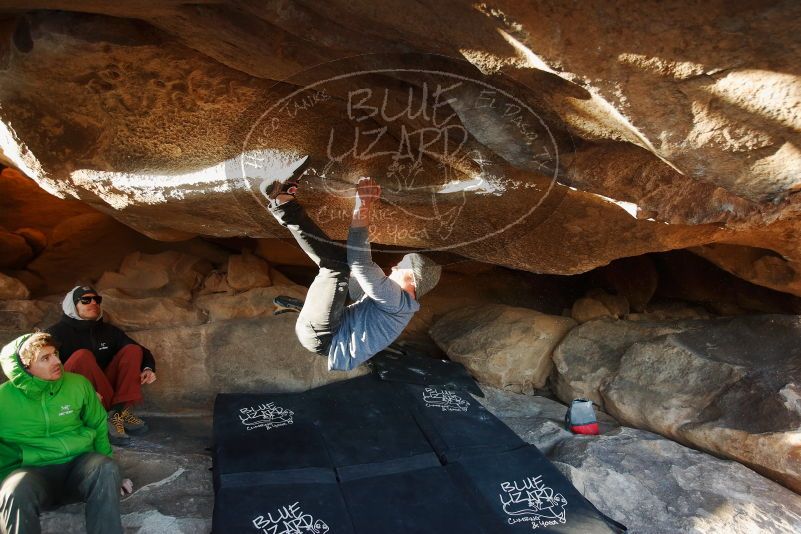 Bouldering in Hueco Tanks on 02/17/2019 with Blue Lizard Climbing and Yoga
Filename: SRM_20190217_1800520.jpg
Aperture: f/4.0
Shutter Speed: 1/250
Body: Canon EOS-1D Mark II
Lens: Canon EF 16-35mm f/2.8 L