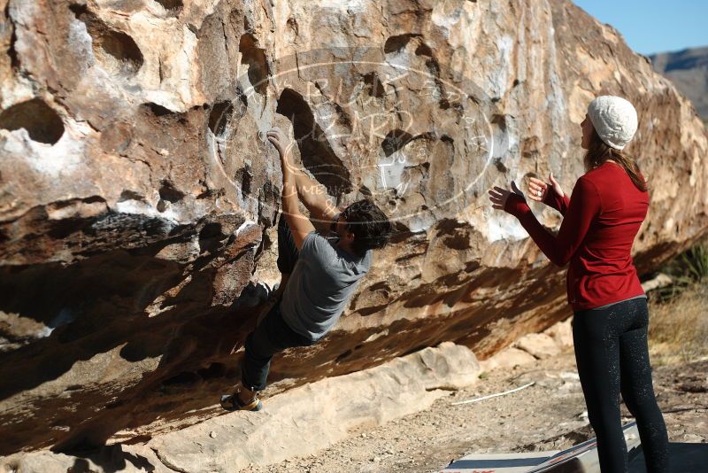 Bouldering in Hueco Tanks on 02/22/2019 with Blue Lizard Climbing and Yoga
Filename: SRM_20190222_1004090.jpg
Aperture: f/2.8
Shutter Speed: 1/1600
Body: Canon EOS-1D Mark II
Lens: Canon EF 50mm f/1.8 II