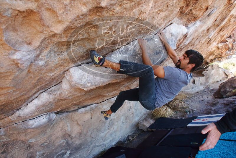 Bouldering in Hueco Tanks on 02/22/2019 with Blue Lizard Climbing and Yoga

Filename: SRM_20190222_1228530.jpg
Aperture: f/6.3
Shutter Speed: 1/250
Body: Canon EOS-1D Mark II
Lens: Canon EF 16-35mm f/2.8 L