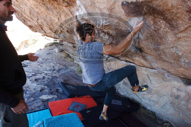 Bouldering in Hueco Tanks on 02/22/2019 with Blue Lizard Climbing and Yoga
Filename: SRM_20190222_1229071.jpg
Aperture: f/6.3
Shutter Speed: 1/250
Body: Canon EOS-1D Mark II
Lens: Canon EF 16-35mm f/2.8 L