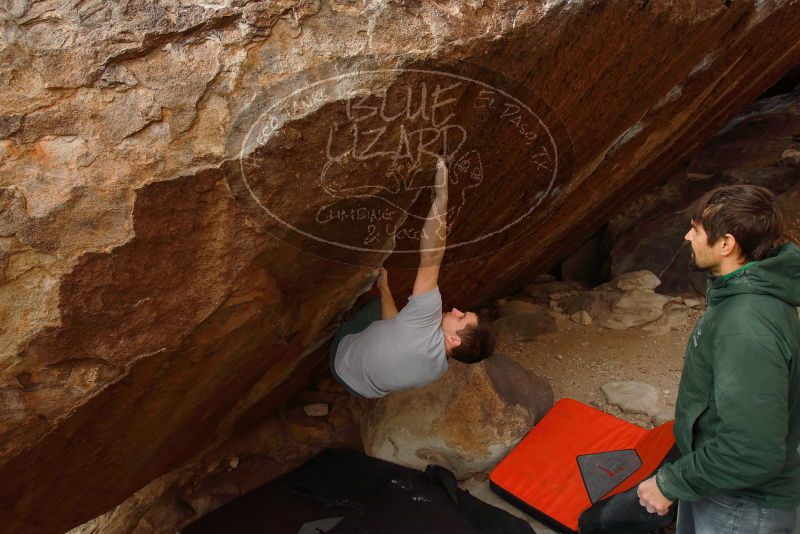 Bouldering in Hueco Tanks on 02/22/2019 with Blue Lizard Climbing and Yoga

Filename: SRM_20190222_1657090.jpg
Aperture: f/5.6
Shutter Speed: 1/250
Body: Canon EOS-1D Mark II
Lens: Canon EF 16-35mm f/2.8 L