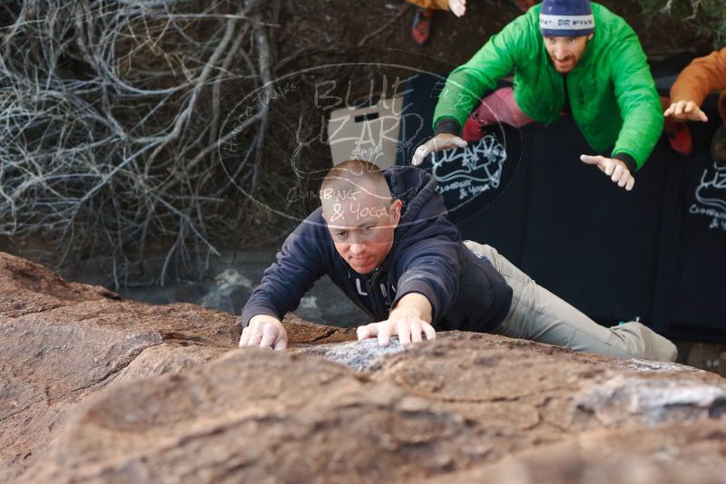 Bouldering in Hueco Tanks on 02/24/2019 with Blue Lizard Climbing and Yoga
Filename: SRM_20190224_1106530.jpg
Aperture: f/4.0
Shutter Speed: 1/320
Body: Canon EOS-1D Mark II
Lens: Canon EF 50mm f/1.8 II