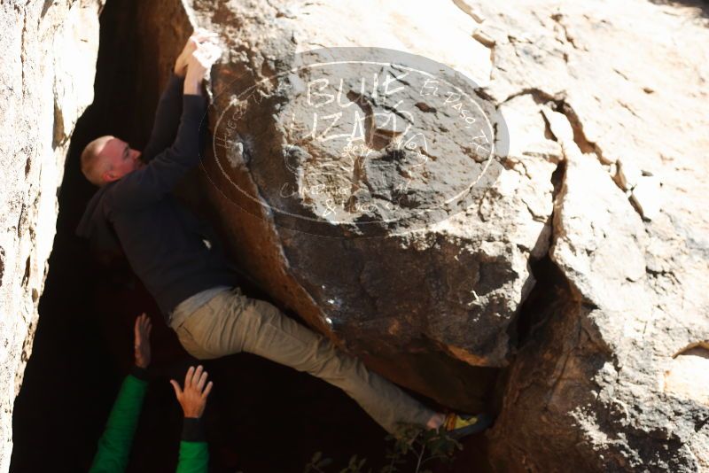 Bouldering in Hueco Tanks on 02/24/2019 with Blue Lizard Climbing and Yoga

Filename: SRM_20190224_1135550.jpg
Aperture: f/4.0
Shutter Speed: 1/1600
Body: Canon EOS-1D Mark II
Lens: Canon EF 50mm f/1.8 II