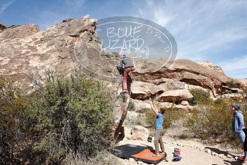 Bouldering in Hueco Tanks on 02/24/2019 with Blue Lizard Climbing and Yoga
Filename: SRM_20190224_1203060.jpg
Aperture: f/5.6
Shutter Speed: 1/3200
Body: Canon EOS-1D Mark II
Lens: Canon EF 16-35mm f/2.8 L