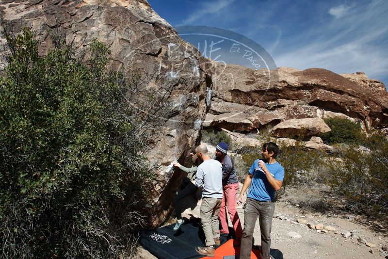 Bouldering in Hueco Tanks on 02/24/2019 with Blue Lizard Climbing and Yoga
Filename: SRM_20190224_1207210.jpg
Aperture: f/5.6
Shutter Speed: 1/250
Body: Canon EOS-1D Mark II
Lens: Canon EF 16-35mm f/2.8 L