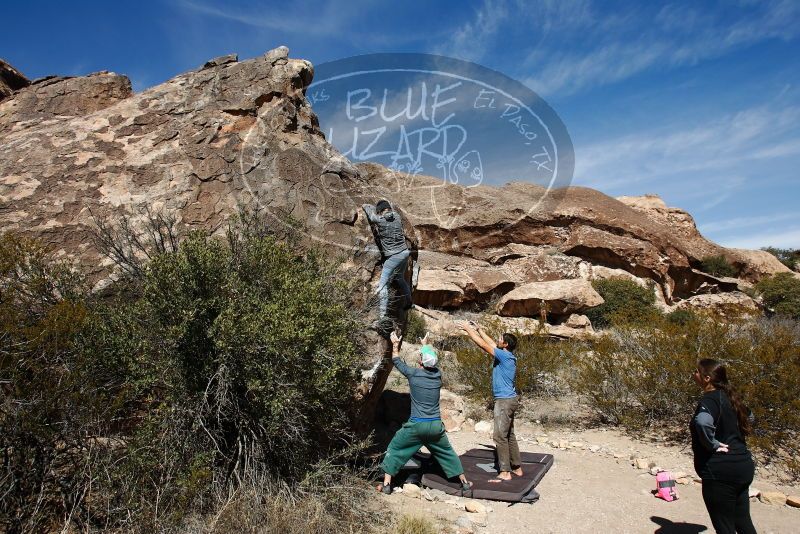 Bouldering in Hueco Tanks on 02/24/2019 with Blue Lizard Climbing and Yoga
Filename: SRM_20190224_1301081.jpg
Aperture: f/5.0
Shutter Speed: 1/1600
Body: Canon EOS-1D Mark II
Lens: Canon EF 16-35mm f/2.8 L