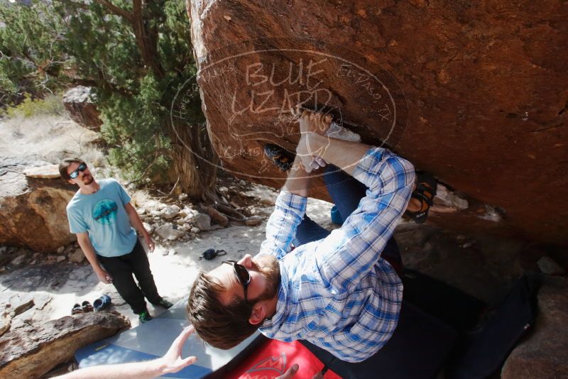 Bouldering in Hueco Tanks on 03/01/2019 with Blue Lizard Climbing and Yoga

Filename: SRM_20190301_1542190.jpg
Aperture: f/5.6
Shutter Speed: 1/640
Body: Canon EOS-1D Mark II
Lens: Canon EF 16-35mm f/2.8 L