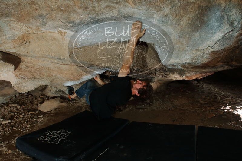 Bouldering in Hueco Tanks on 03/02/2019 with Blue Lizard Climbing and Yoga
Filename: SRM_20190302_1311530.jpg
Aperture: f/8.0
Shutter Speed: 1/250
Body: Canon EOS-1D Mark II
Lens: Canon EF 16-35mm f/2.8 L