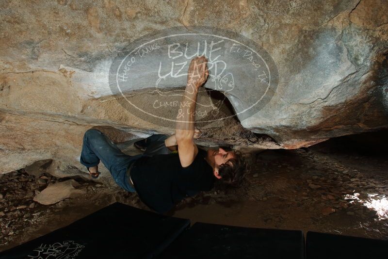Bouldering in Hueco Tanks on 03/02/2019 with Blue Lizard Climbing and Yoga

Filename: SRM_20190302_1313150.jpg
Aperture: f/8.0
Shutter Speed: 1/250
Body: Canon EOS-1D Mark II
Lens: Canon EF 16-35mm f/2.8 L