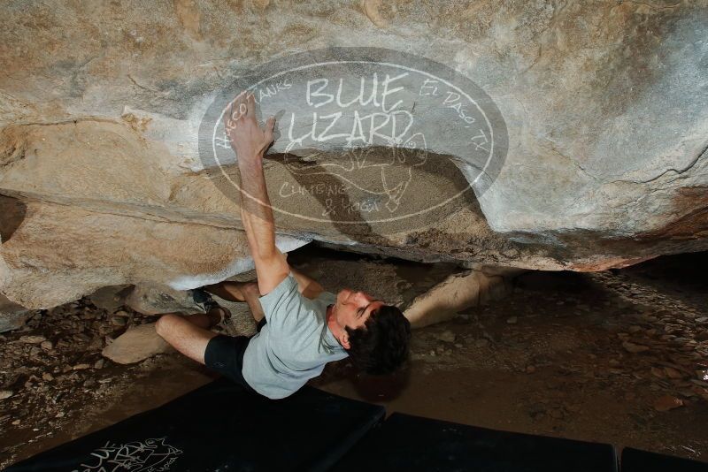Bouldering in Hueco Tanks on 03/02/2019 with Blue Lizard Climbing and Yoga

Filename: SRM_20190302_1324170.jpg
Aperture: f/8.0
Shutter Speed: 1/250
Body: Canon EOS-1D Mark II
Lens: Canon EF 16-35mm f/2.8 L